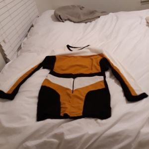 Fashion  Nova   crop top shirt set.